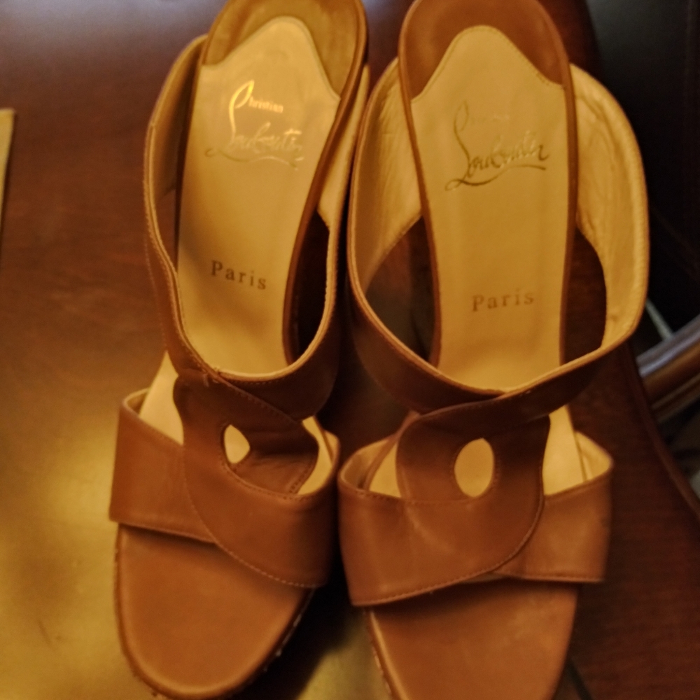 Shoes - Picture 2 of 6